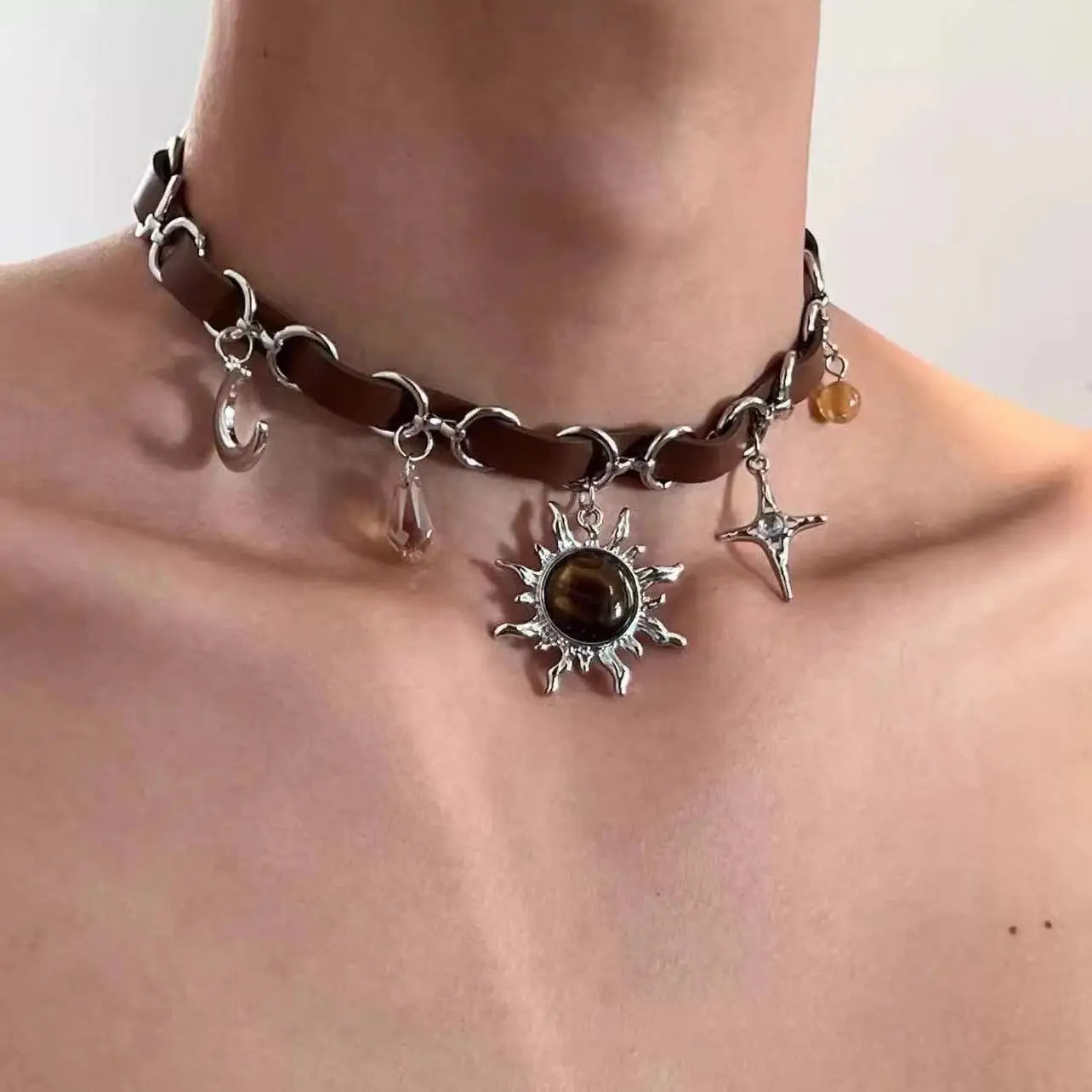 2024 New Vintage Necklace Double-Deck Pearl Tiger-Eye Luxury Court Style Unisex Choker for Women Men Couple Jewelry