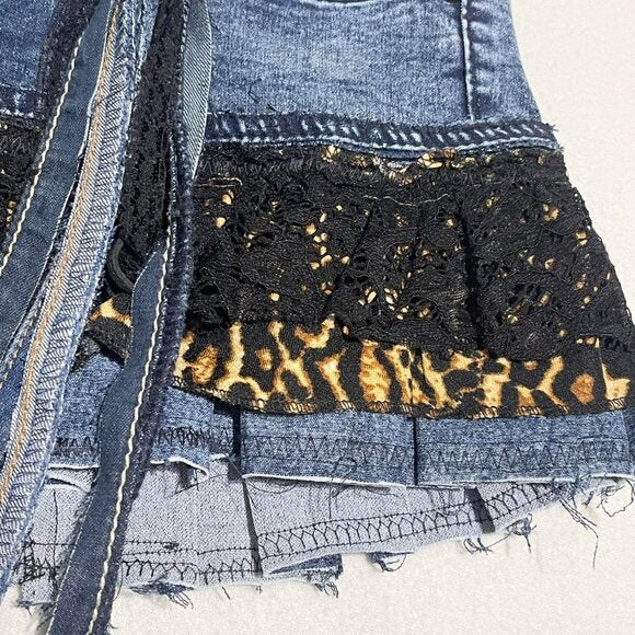 mini pleated denim skirt. tag size 30