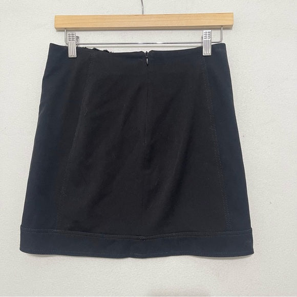 Save the queen mixed media black skirt size S